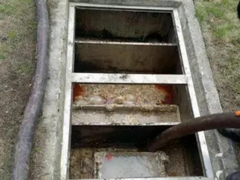 新蔡隔油池清理